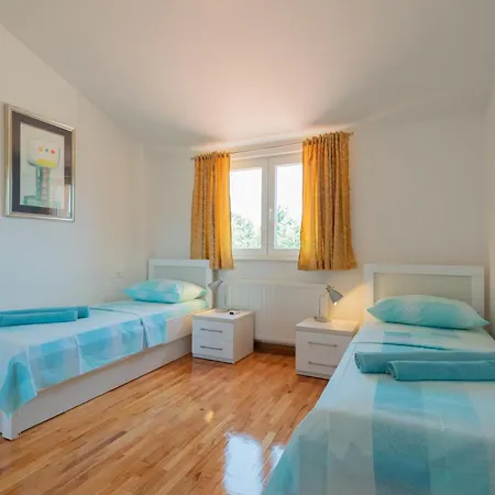 Drazana 이모츠키